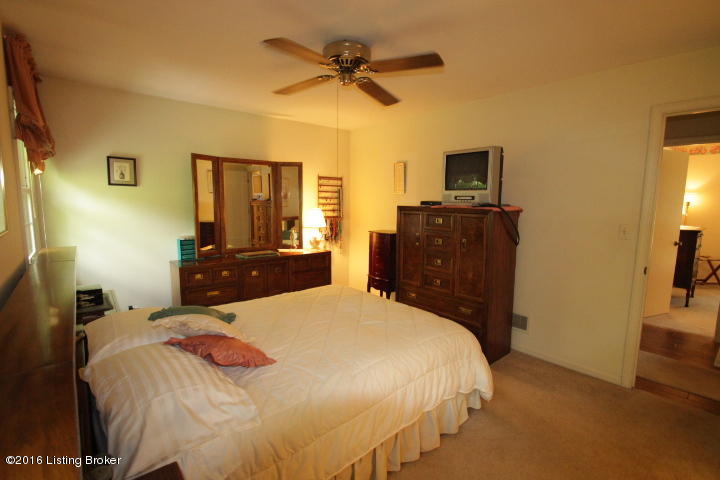 501 Moser Road Louisville, KY 40243 - Photo 25 of 40 IMG_2372