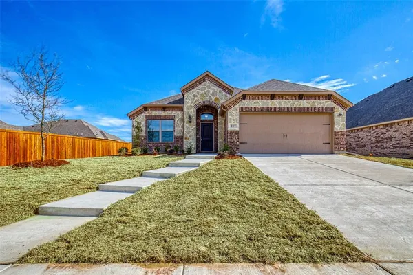 $2,250 | 207 Gardenia Drive, Royse City, TX 75189