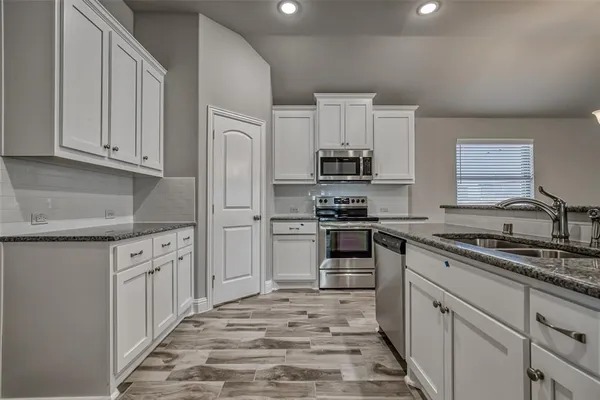 $2,250 | 207 Gardenia Drive, Royse City, TX 75189