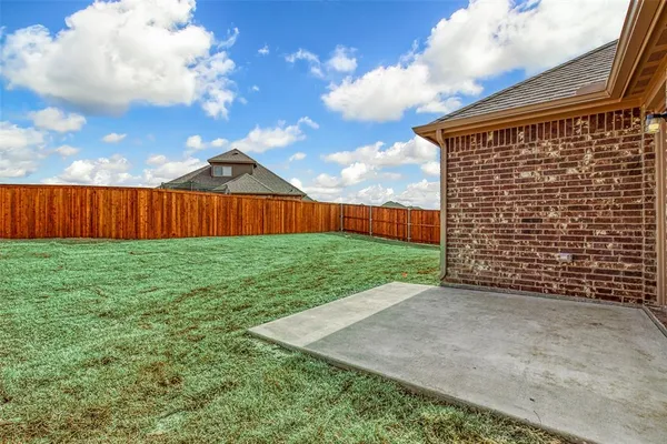 $2,250 | 207 Gardenia Drive, Royse City, TX 75189