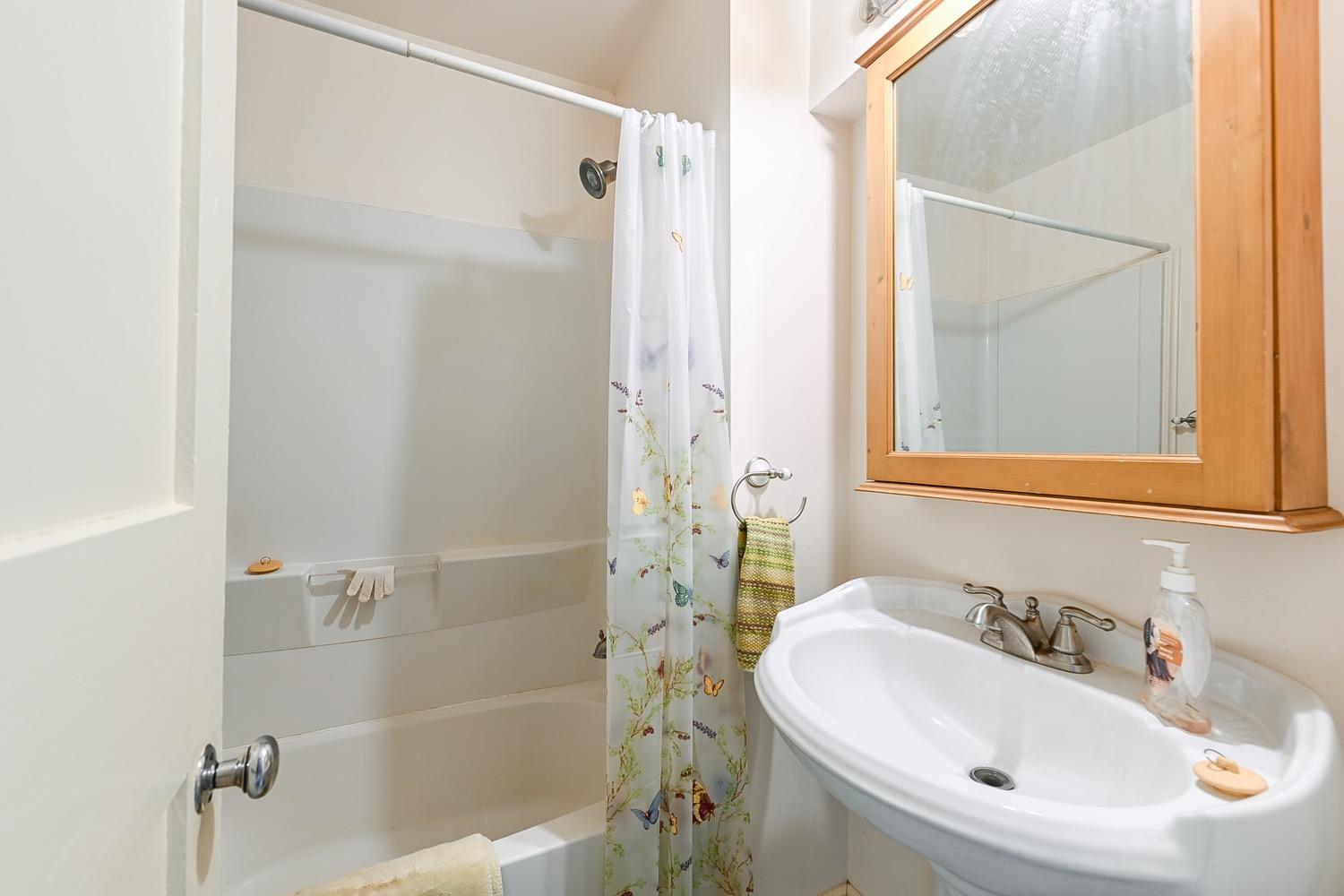 10321 Hueseman Road Aurora, IN 47001 - Photo 8 of 19 Gallery Image 8