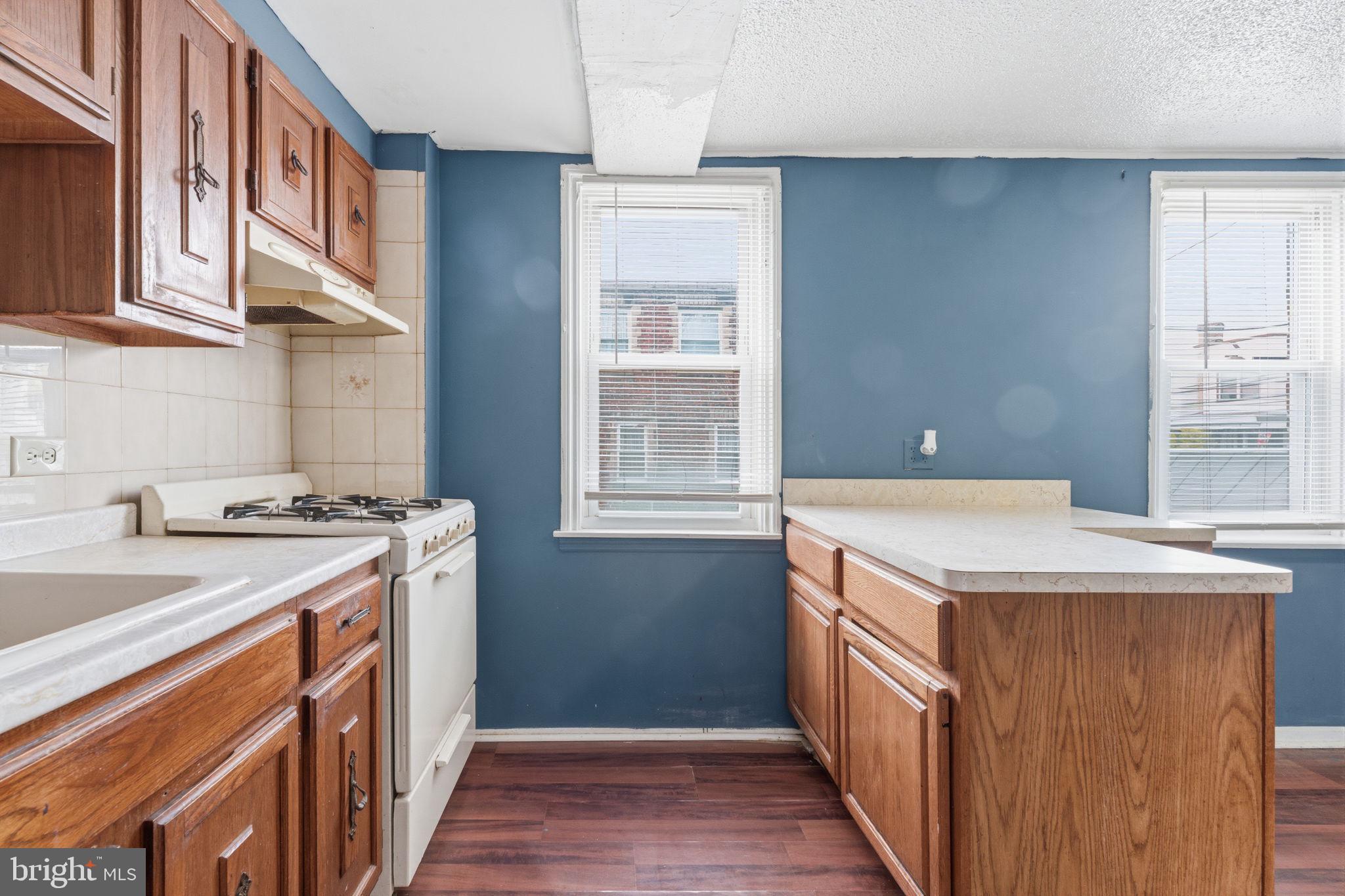 4802 Alcott Street Philadelphia, PA 19135 - Photo 9 of 28