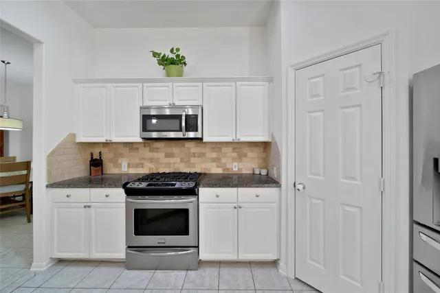 $410,000 | 67 North Veranda Ridge Drive, The Woodlands, TX 77382