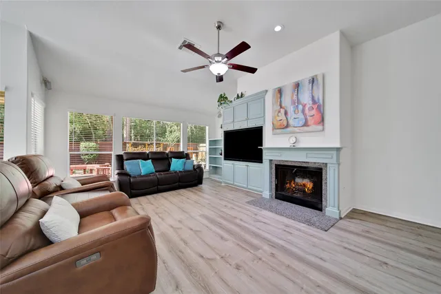 $410,000 | 67 North Veranda Ridge Drive, The Woodlands, TX 77382