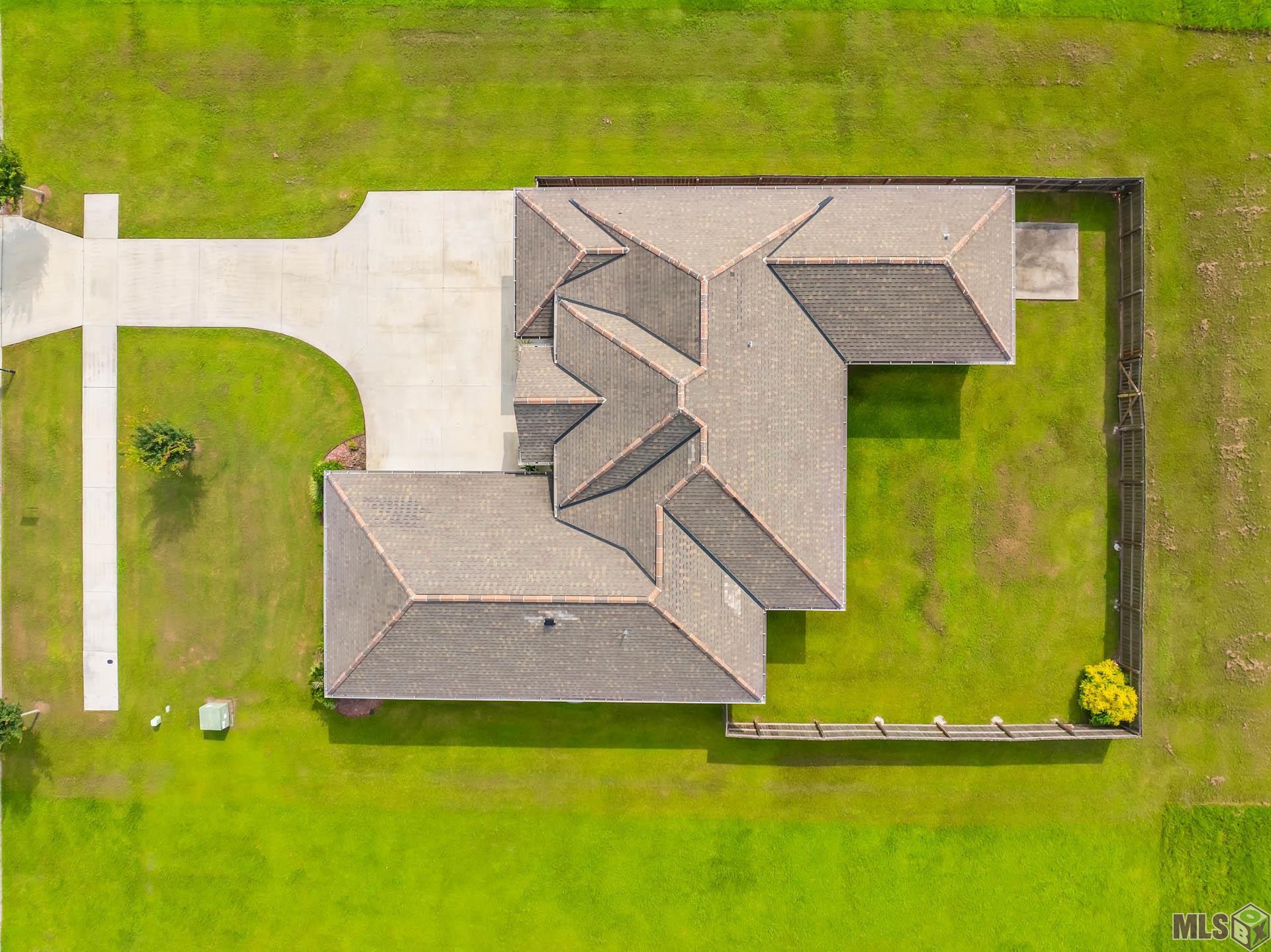 278 Rue Richard Gray, LA 70359 - Photo 6 of 19 Aerial