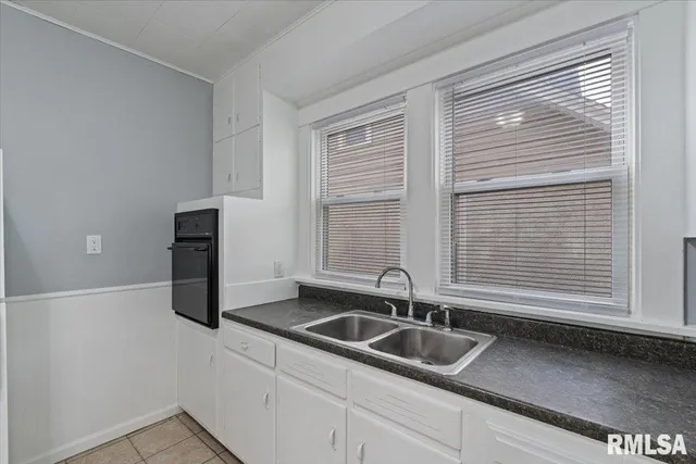 $169,000 | 1604 North Division Street, Davenport, IA 52804