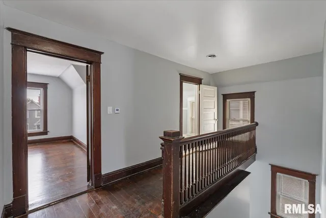 $169,000 | 1604 North Division Street, Davenport, IA 52804