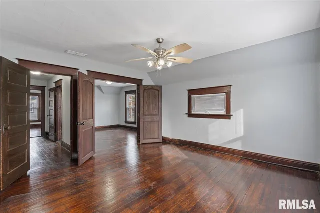 $169,000 | 1604 North Division Street, Davenport, IA 52804