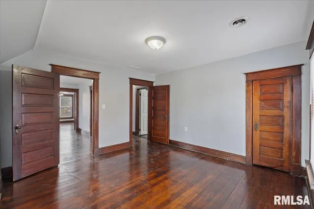 $169,000 | 1604 North Division Street, Davenport, IA 52804