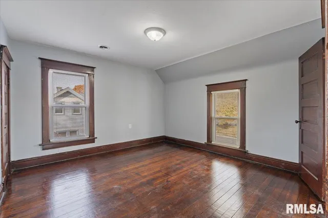 $169,000 | 1604 North Division Street, Davenport, IA 52804