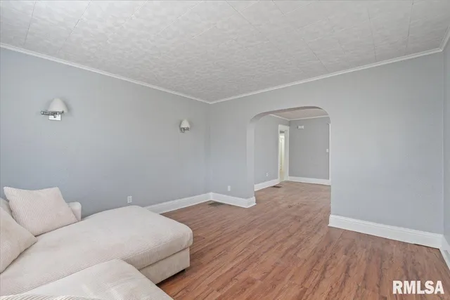 $169,000 | 1604 North Division Street, Davenport, IA 52804