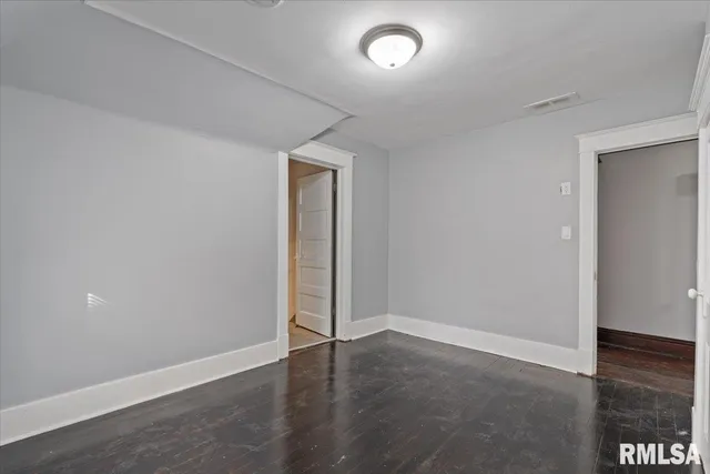 $169,000 | 1604 North Division Street, Davenport, IA 52804