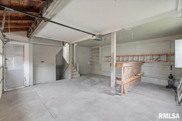 $169,000 | 1604 North Division Street, Davenport, IA 52804