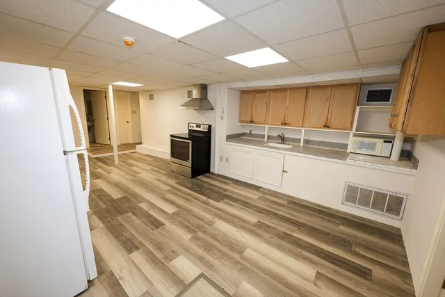 $2,450 | 1026 Chestnut Street, Unit B, Newton, MA 02464