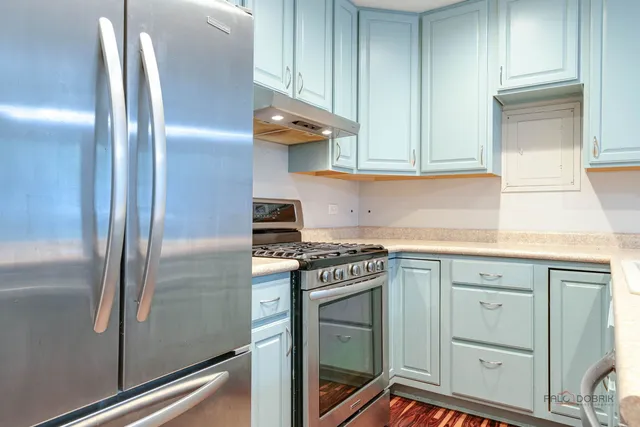 $244,750 | 1100 Oak Valley Drive, Unit 1100, Cary, IL 60013