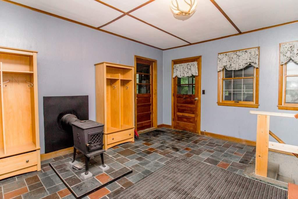 146 Davis Road Farmington, ME 04938 - Photo 17 of 20 Entry