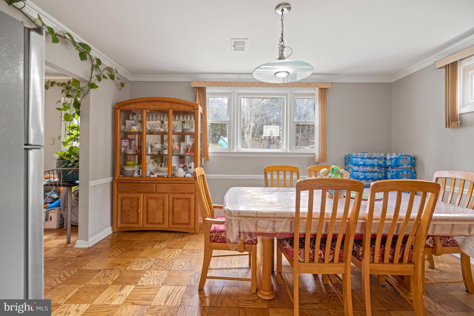1103 Kathryn Road Silver Spring, MD 20904 - Photo 14 of 57 Dining room