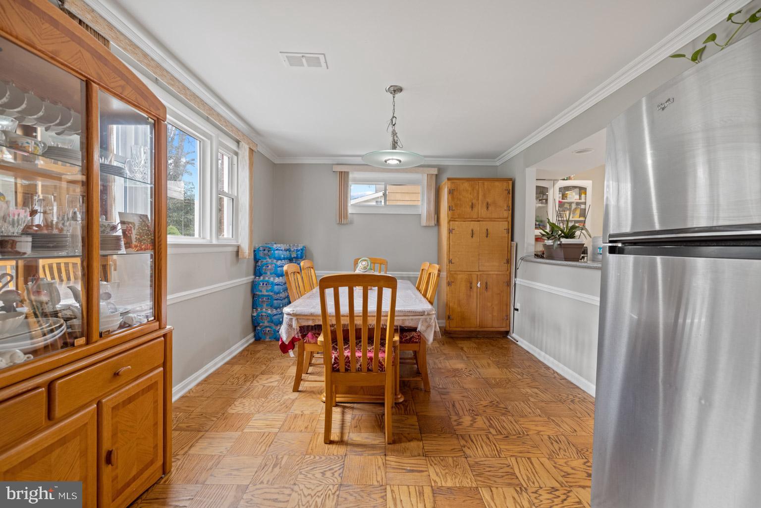 1103 Kathryn Road Silver Spring, MD 20904 - Photo 16 of 57 Dining room