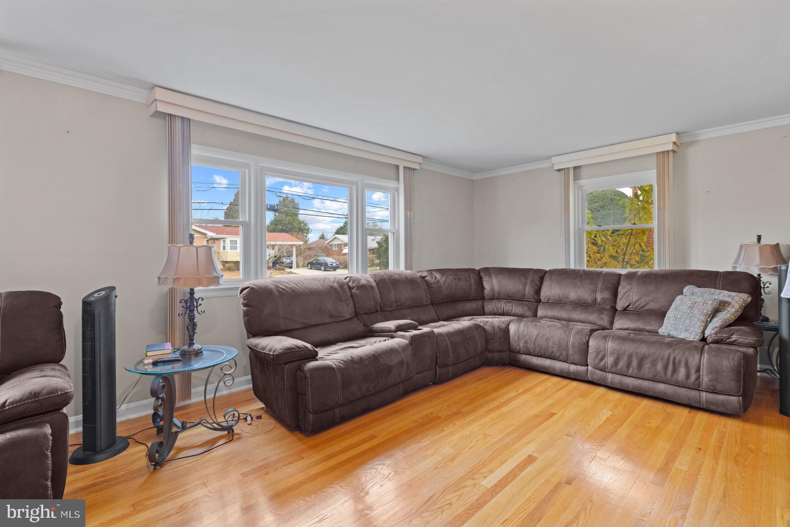 1103 Kathryn Road Silver Spring, MD 20904 - Photo 24 of 57 Second level family room