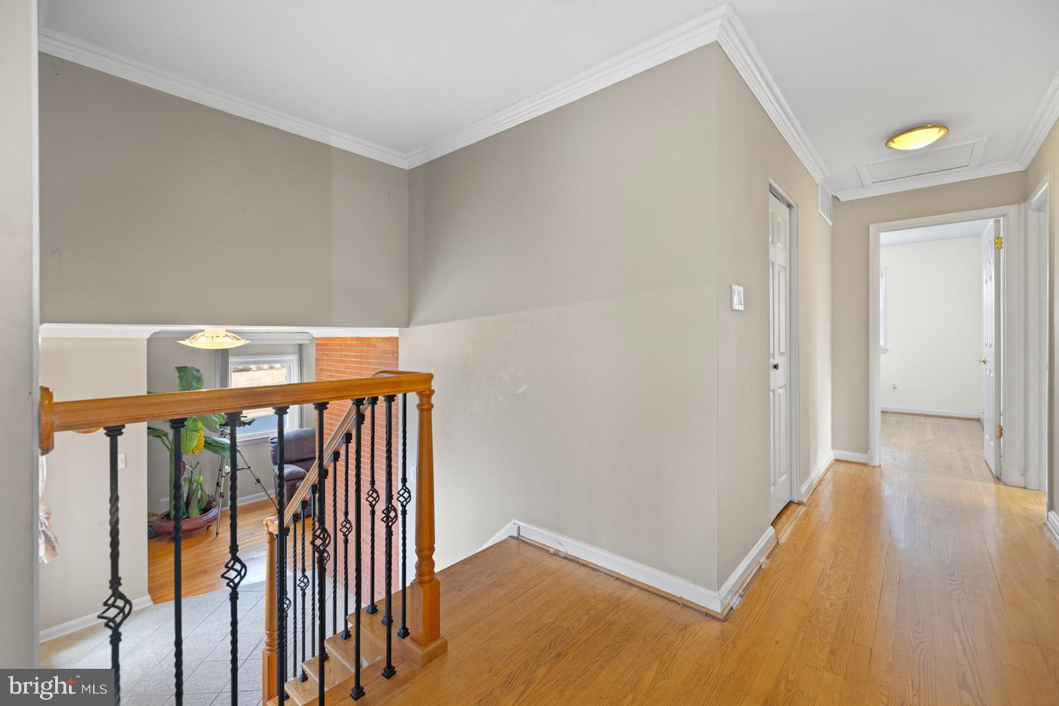 1103 Kathryn Road Silver Spring, MD 20904 - Photo 26 of 57 Bedroom hallway