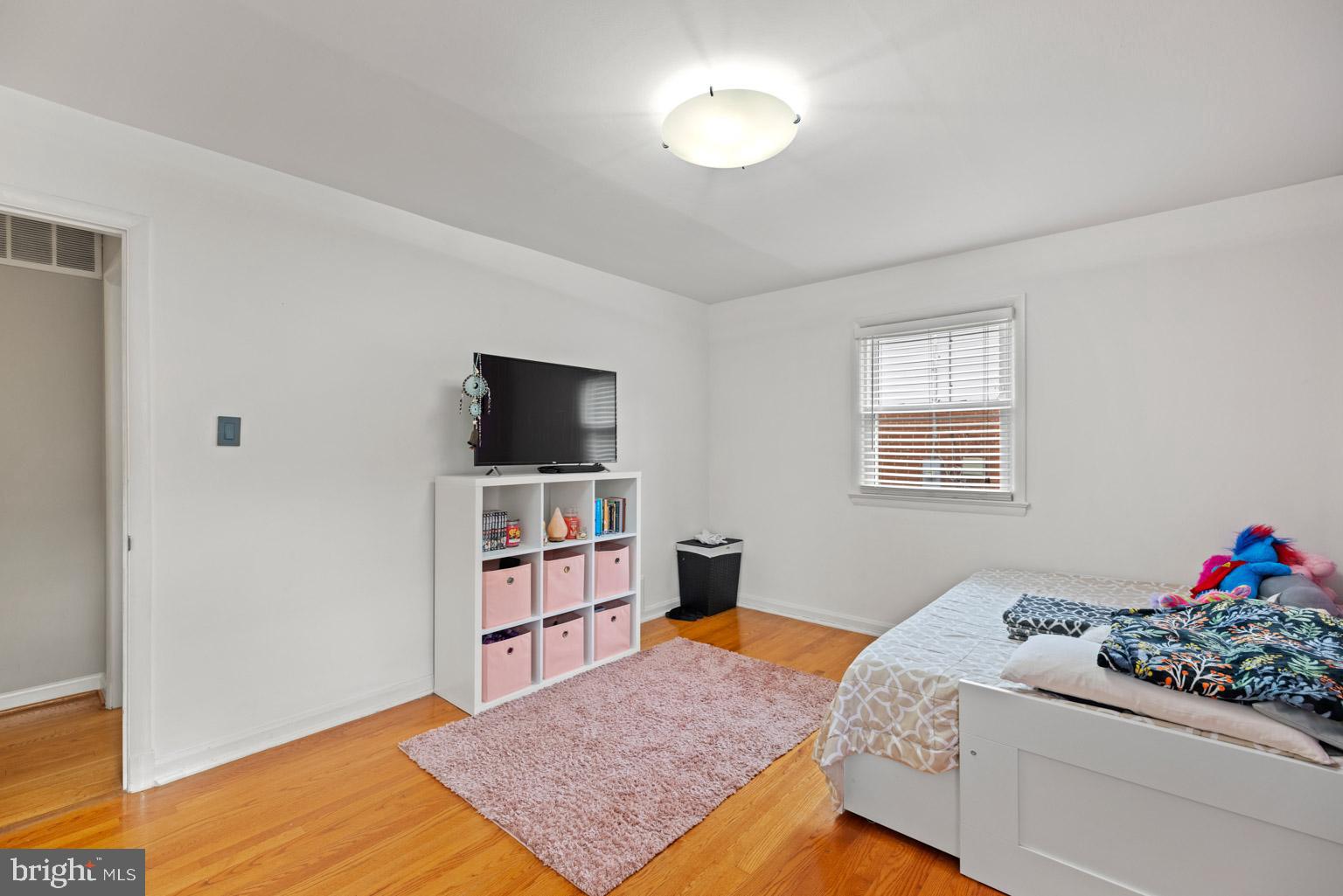 1103 Kathryn Road Silver Spring, MD 20904 - Photo 29 of 57 1st bedroom