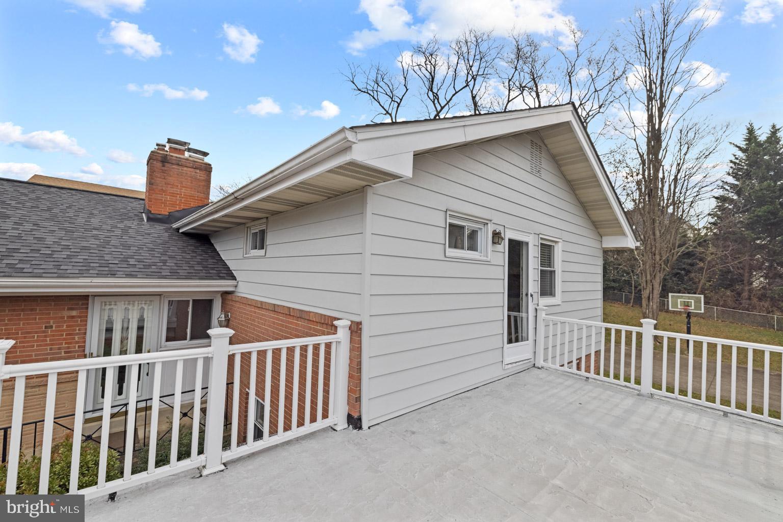 1103 Kathryn Road Silver Spring, MD 20904 - Photo 39 of 57 Upper level deck