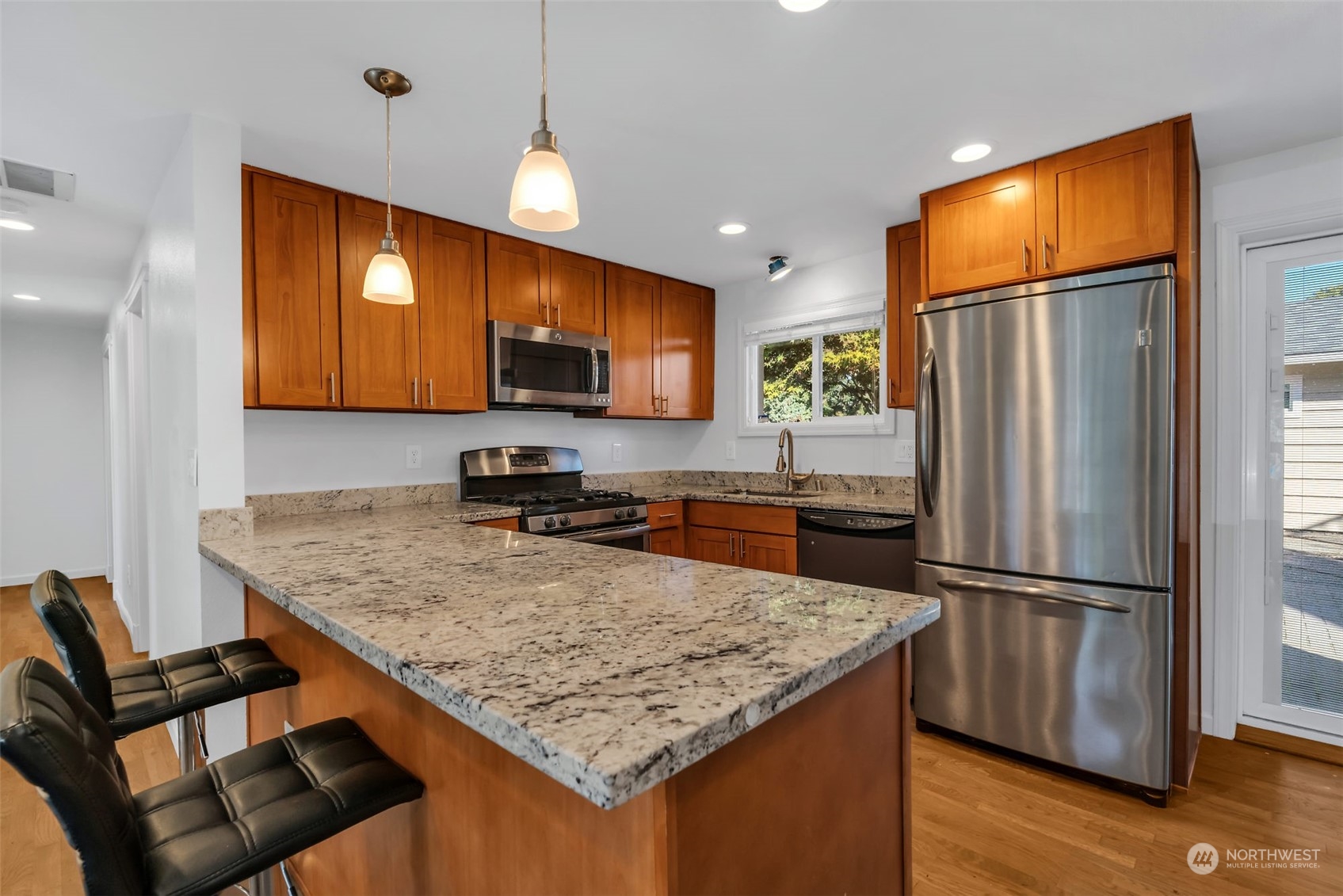 3506 Northeast 9th Street Renton, WA 98056 - Photo 5 of 13