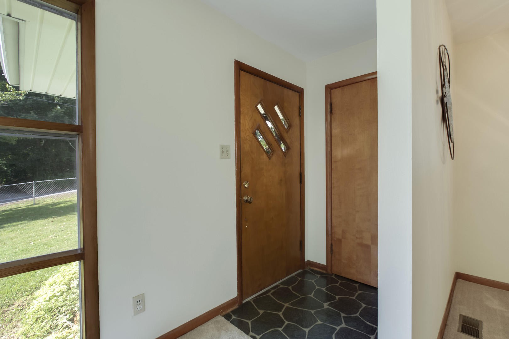 551 Foust Carney Road Powell, TN 37849 - Photo 7 of 26