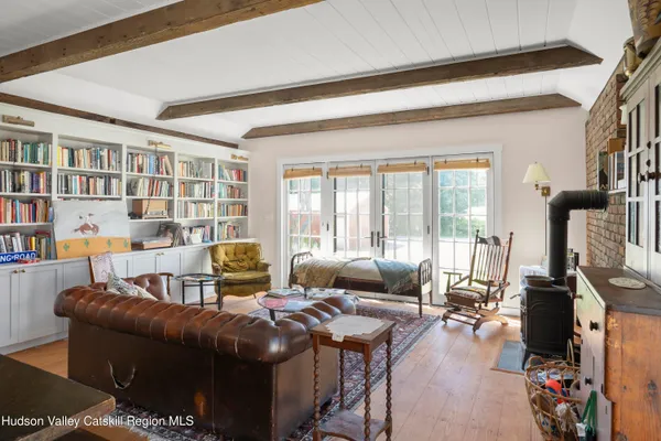 $3,850 | 718 Church Avenue, Germantown, NY 12526