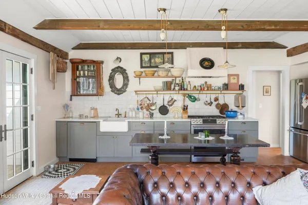 $3,850 | 718 Church Avenue, Germantown, NY 12526