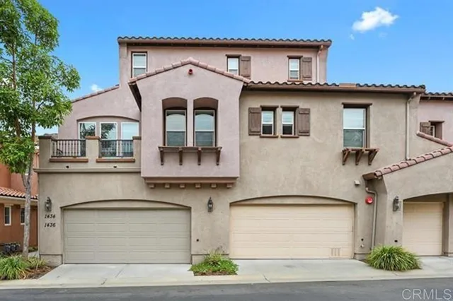 a view of white house