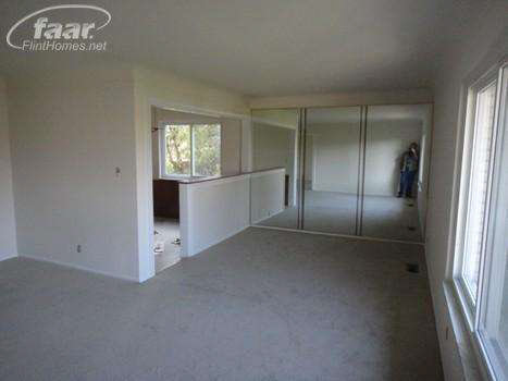 17718 Adrian Road Southfield, MI 48075 - Photo 15 of 24 20353940-14.JPG