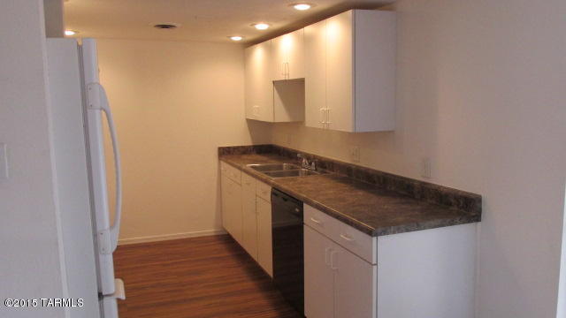 1620 North Wilmot Road, Unit M103 Tucson, AZ 85712 - Photo 5 of 18