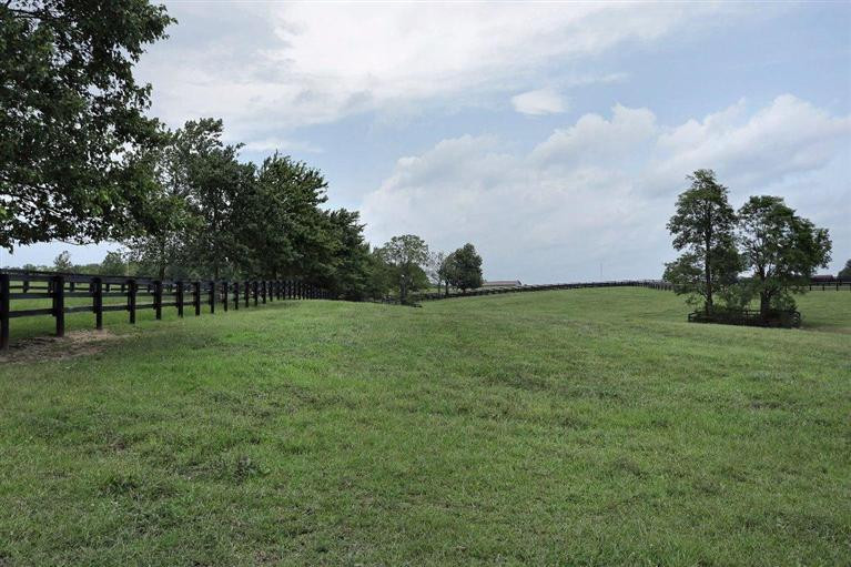 284 Escondida Road Paris, KY 40361 - Photo 15 of 22 Photo 15