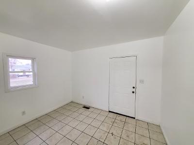 1426 Walnut Street Anderson, IN 46016 - Photo 9 of 17