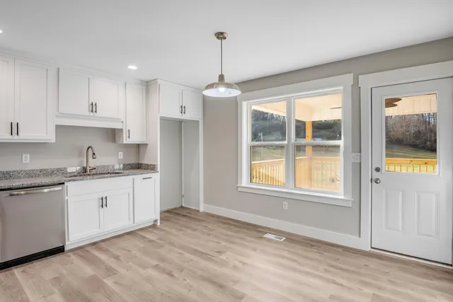 $414,900 | 12709 Old Dayton Pike, Soddy Daisy, TN 37379