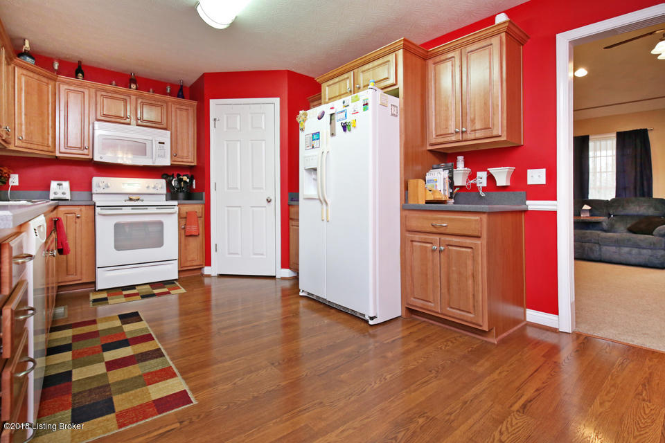 2087 Ridge Road Shepherdsville, KY 40165 - Photo 7 of 33 LREP5128