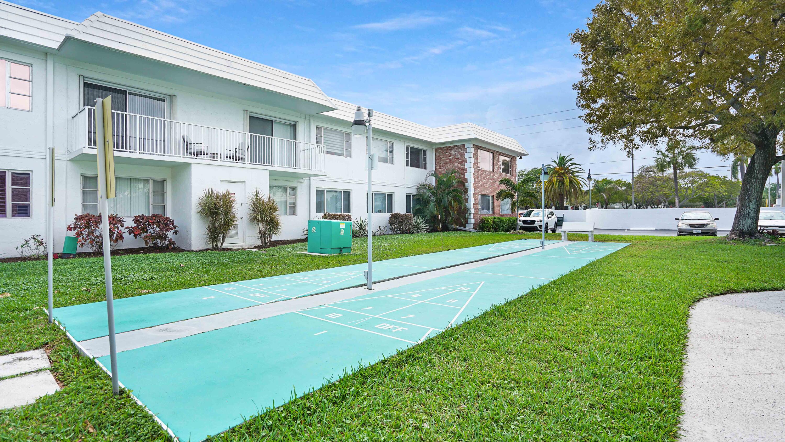 400 South Cypress Road, Unit 428 Pompano Beach, FL 33060 - Photo 22 of 23 DSC09651