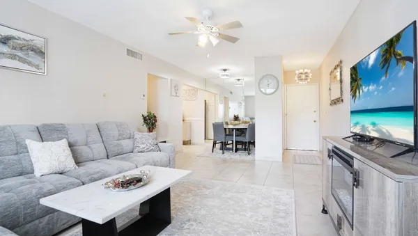 $165,000 | 400 South Cypress Road, Unit 428, Pompano Beach, FL 33060