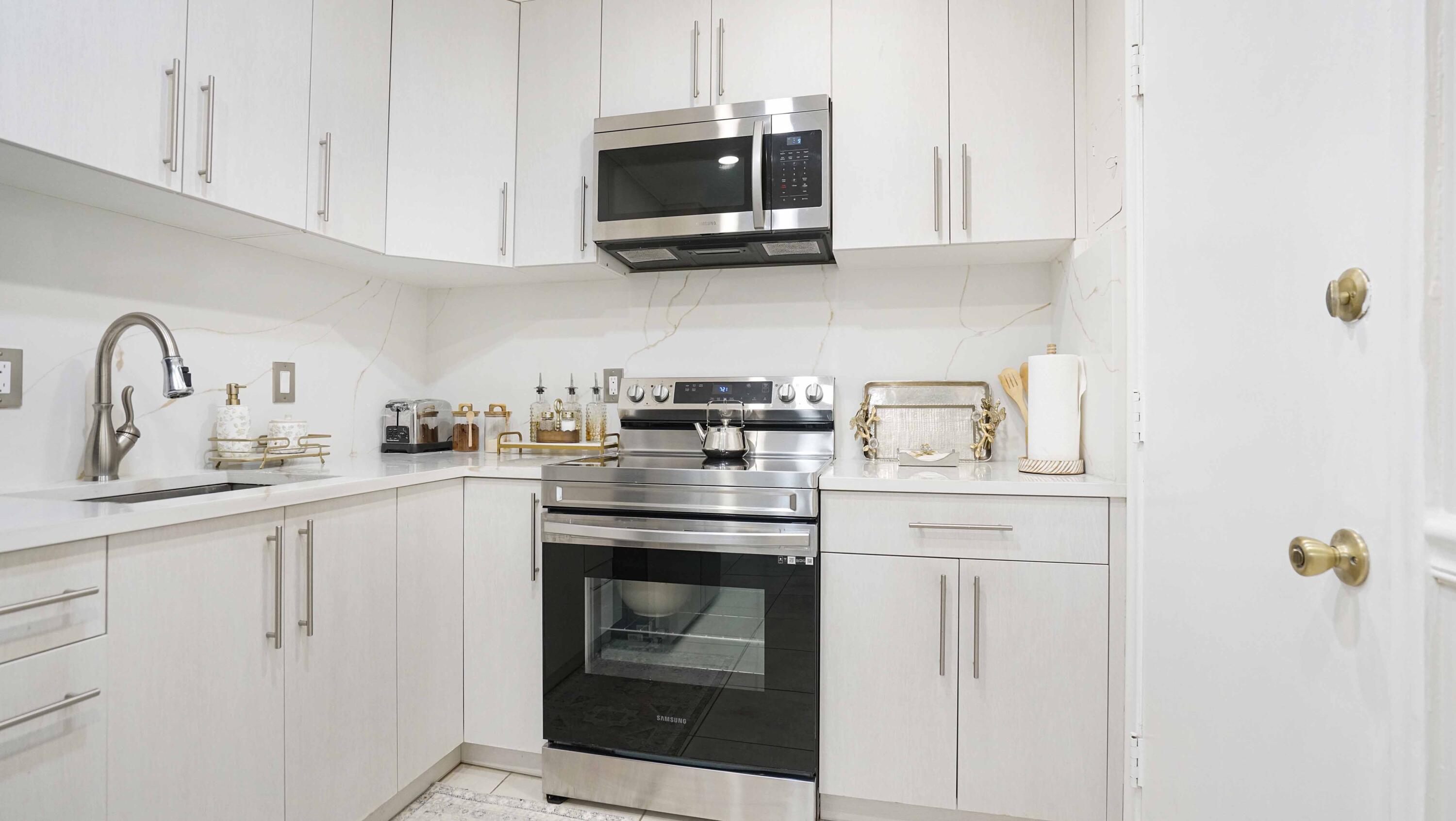 400 South Cypress Road, Unit 428 Pompano Beach, FL 33060 - Photo 5 of 23 DSC09588