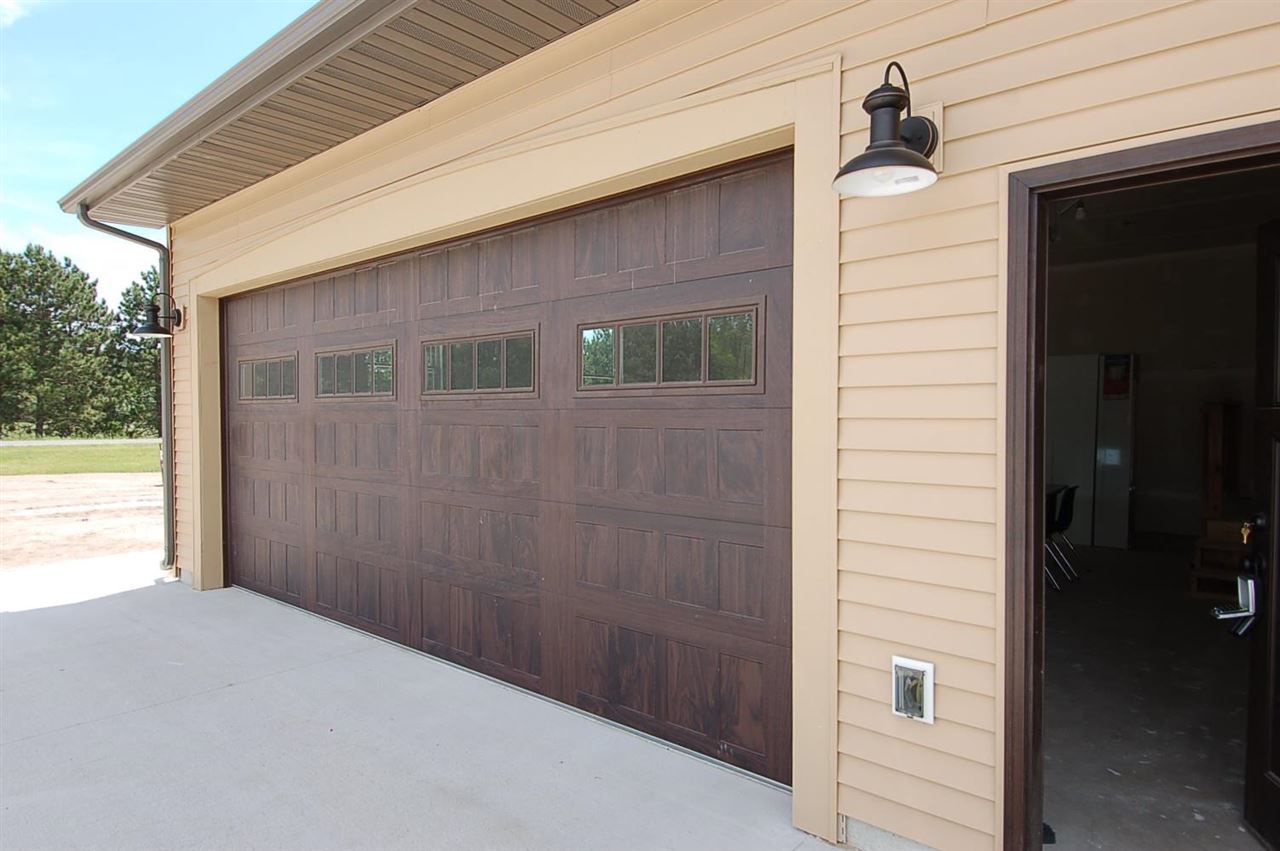 5320 45 1/2 Road Cadillac, MI 49601 - Photo 14 of 17 1888413-13.JPG