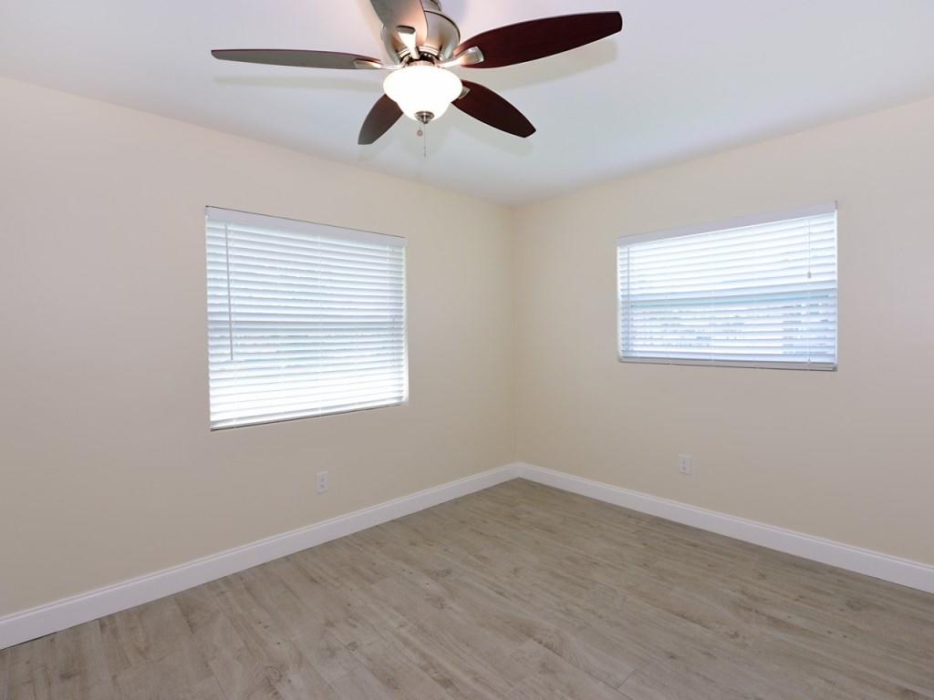 445 Los Altos Road Palm Springs, FL 33461 - Photo 16 of 20 16