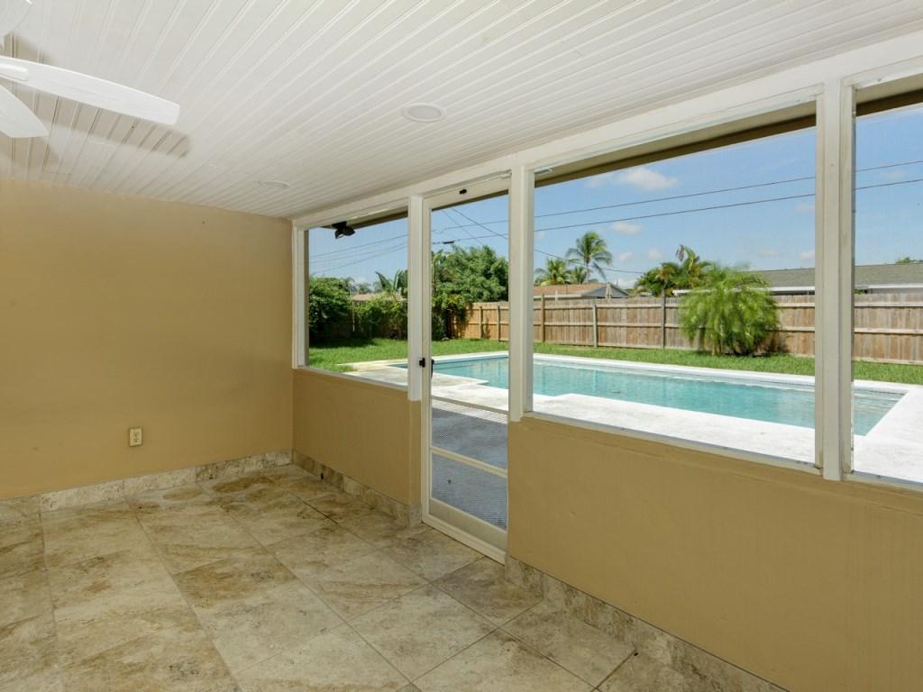 445 Los Altos Road Palm Springs, FL 33461 - Photo 3 of 20 3