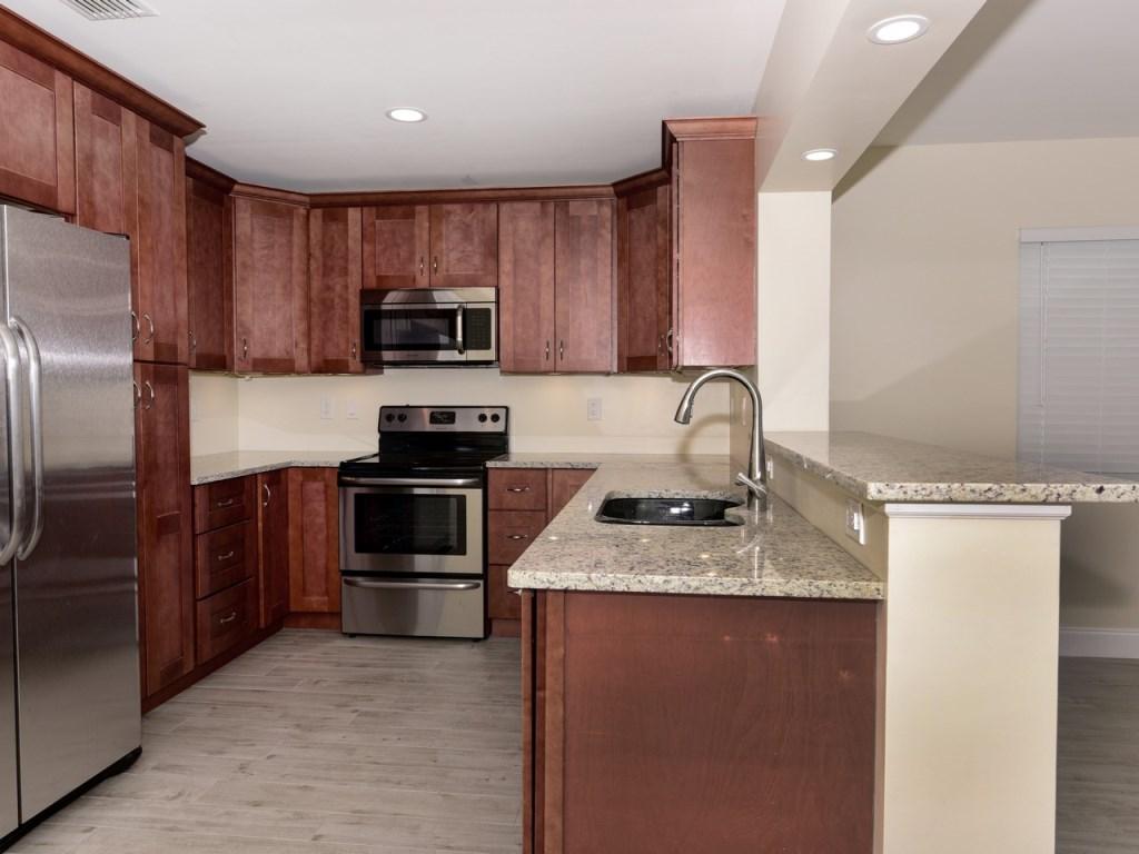 445 Los Altos Road Palm Springs, FL 33461 - Photo 6 of 20 6