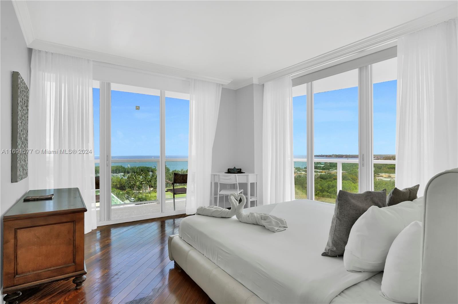 2889 McFarlane Road, Unit 916 Miami, FL 33133 - Photo 12 of 38 Gallery Image 12