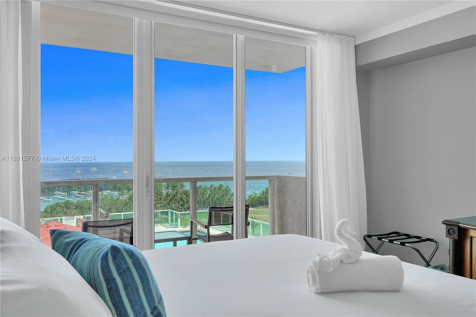 2889 McFarlane Road, Unit 916 Miami, FL 33133 - Photo 36 of 38 Gallery Image 36