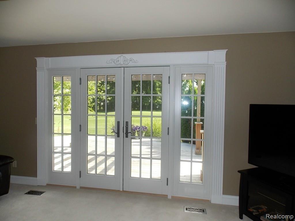 601 Augusta Drive Rochester, MI 48309 - Photo 11 of 34 DSCN0985.jpg