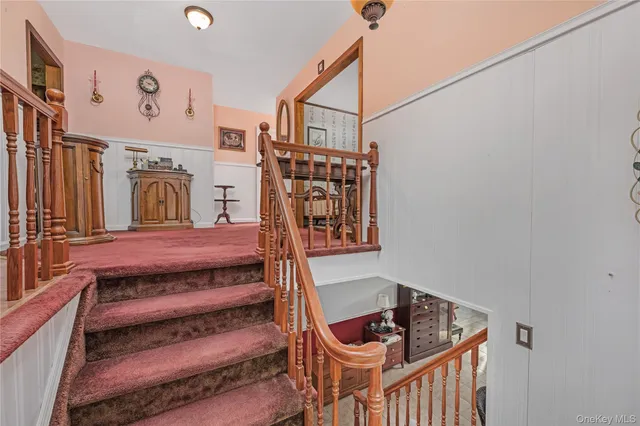 a view of entryway and hall