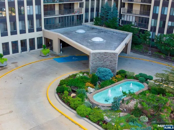 $425,000 | 200 Winston Drive, Unit 401, Cliffside Park, NJ 07010
