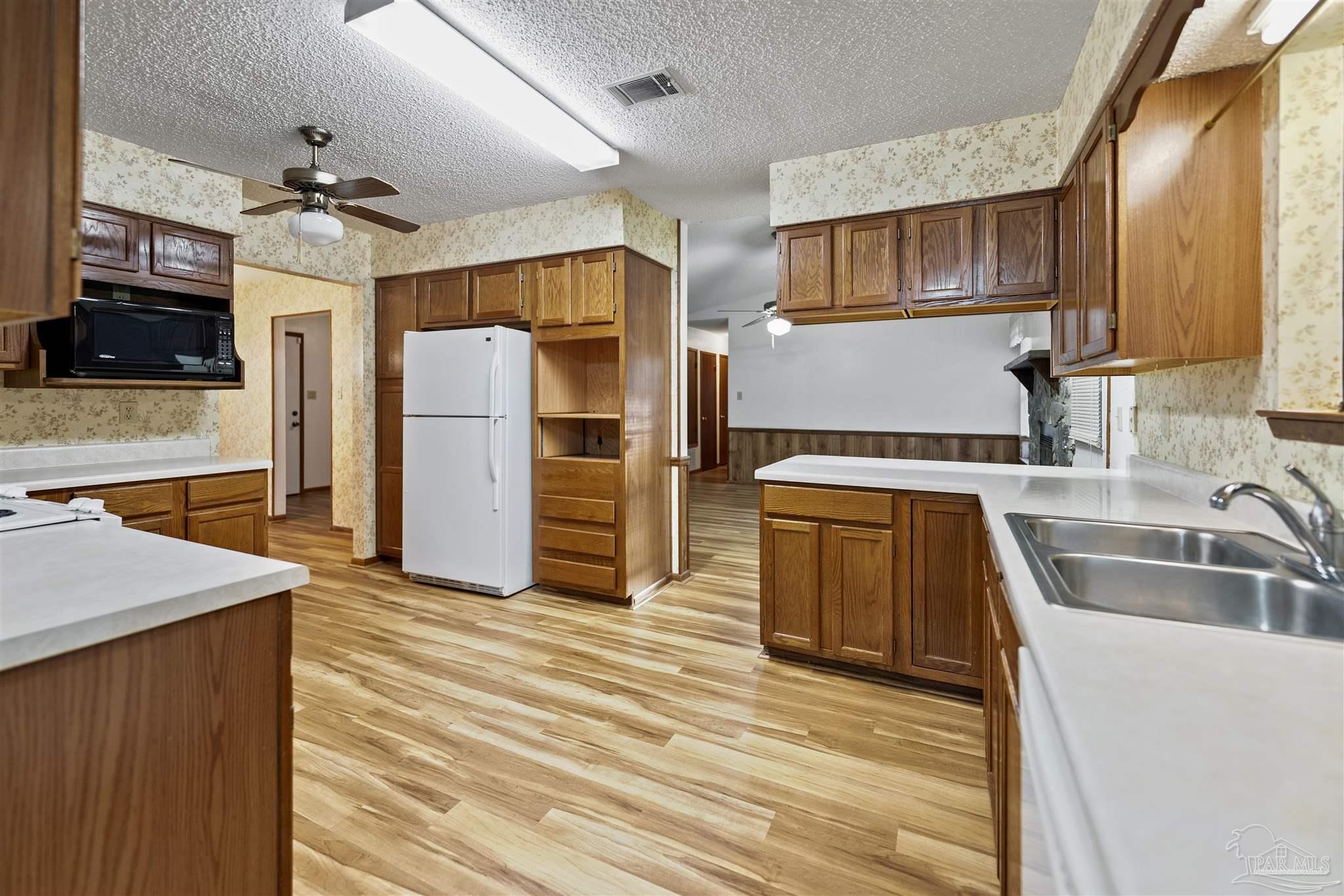 532 Ashley Road Cantonment, FL 32533 - Photo 16 of 32